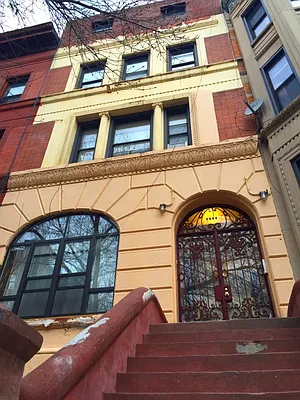 Rented by EXR | media 19