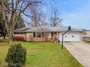 70 W Hamlin Rd, Rochester Hills, MI 48307