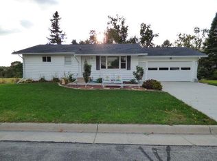 822 E South St, Caledonia, MN 55921