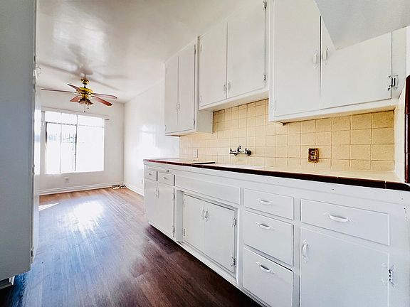 3rd image of 7022 Malabar St #I