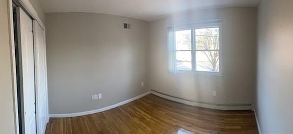 4th image of 7 Maguire Ct