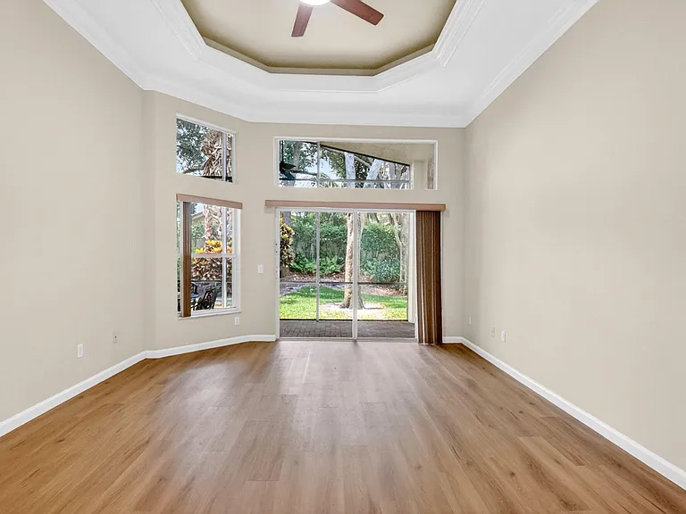 6812 Belmont Shore Dr — Photo 16