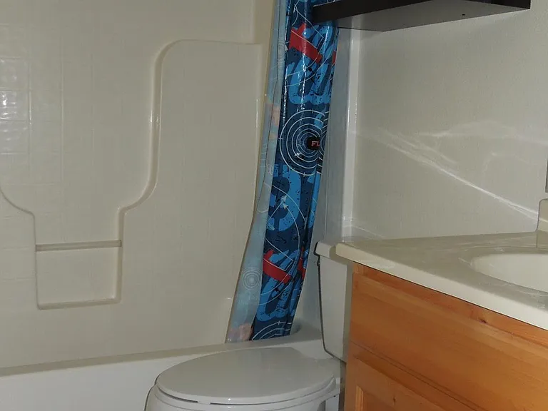532 Caribou Dr — Photo 10