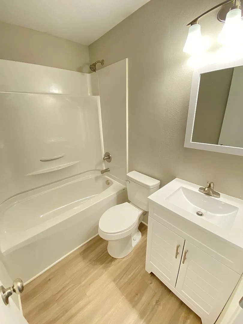 2bd/1ba Apt. close Downtown Salisbury & easy access to I-85 — Photo 4