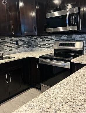 3rd image of 465 Capri Pl #J