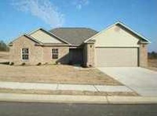 107 Derbyshire Pl, Hot Springs, AR 71913