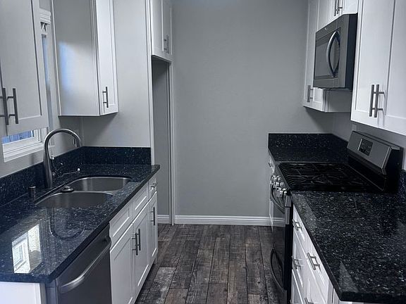 5th image of 2649 Orange Ave #F