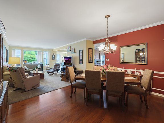 4th image of 12432 Scarlet Dr