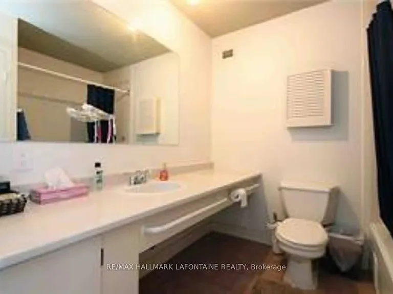 2951 Riverside Dr #905 — Photo 14