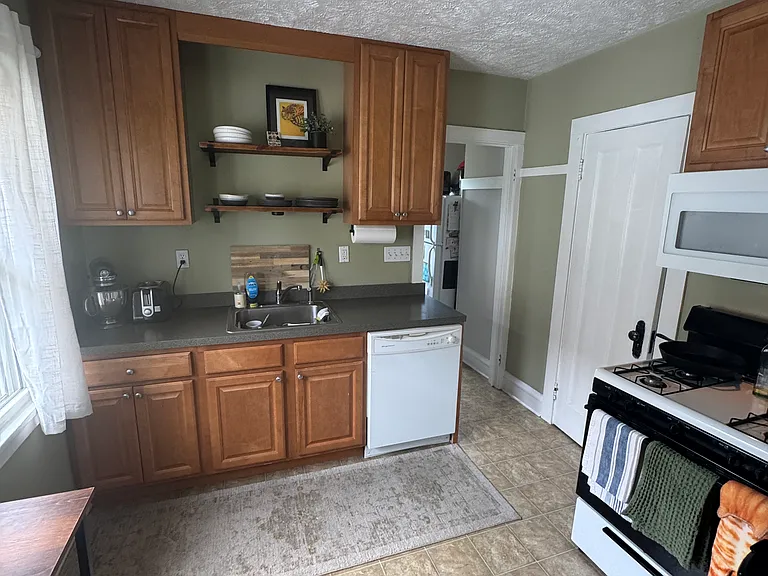 1634 Cordova Ave #UP — Photo 10