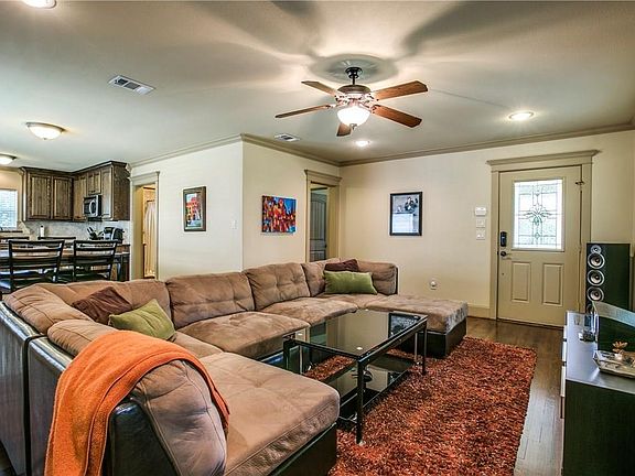 3rd image of 7522 Kaywood Dr