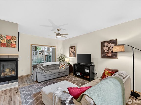 5th image of 16614 SE 256th Street #E2