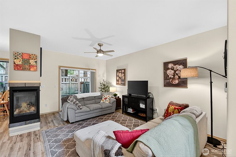 5th image of 16614 SE 256th Street #E2