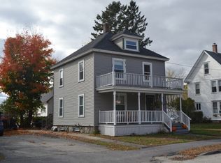 11 Oak St, Londonderry, NH 03038