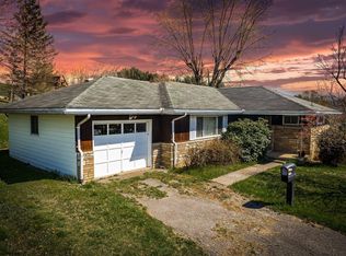 2291 Sunrise Ln, Fairmont, WV 26554