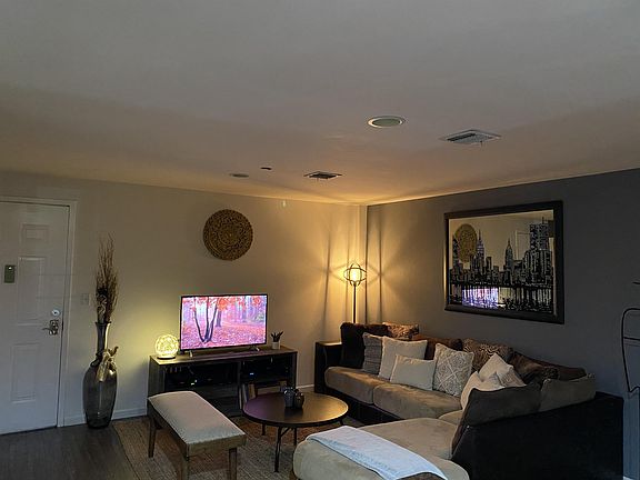 2nd image of 148 Greenwich St APT 4G
