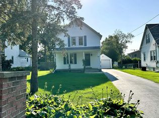 213 S Swift St, Winnebago, IL 61088
