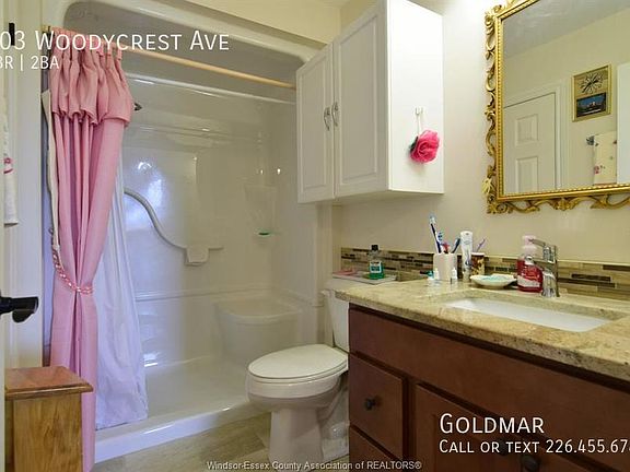 4th image of 203 Woodycrest Ave