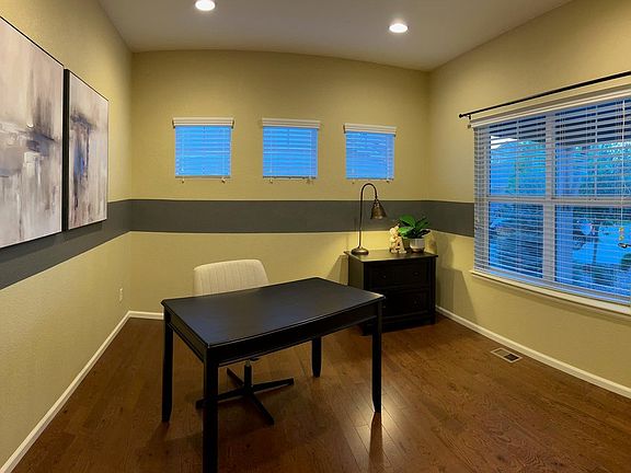 3rd image of 306 Baja Dr