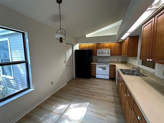 5th image of 7720 SW 47TH LANE