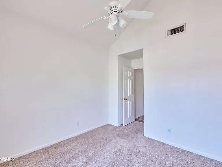 1001 N Pasadena St #61 — Photo 11
