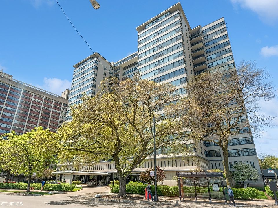 1st image of 3430 N Lake Shore Dr APT 14P
