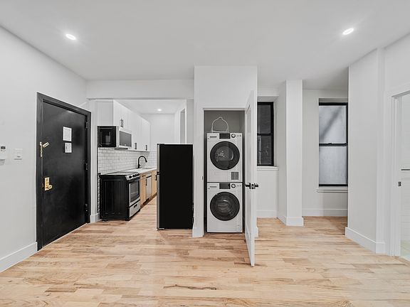 5th image of 312 Manhattan Ave APT 1K