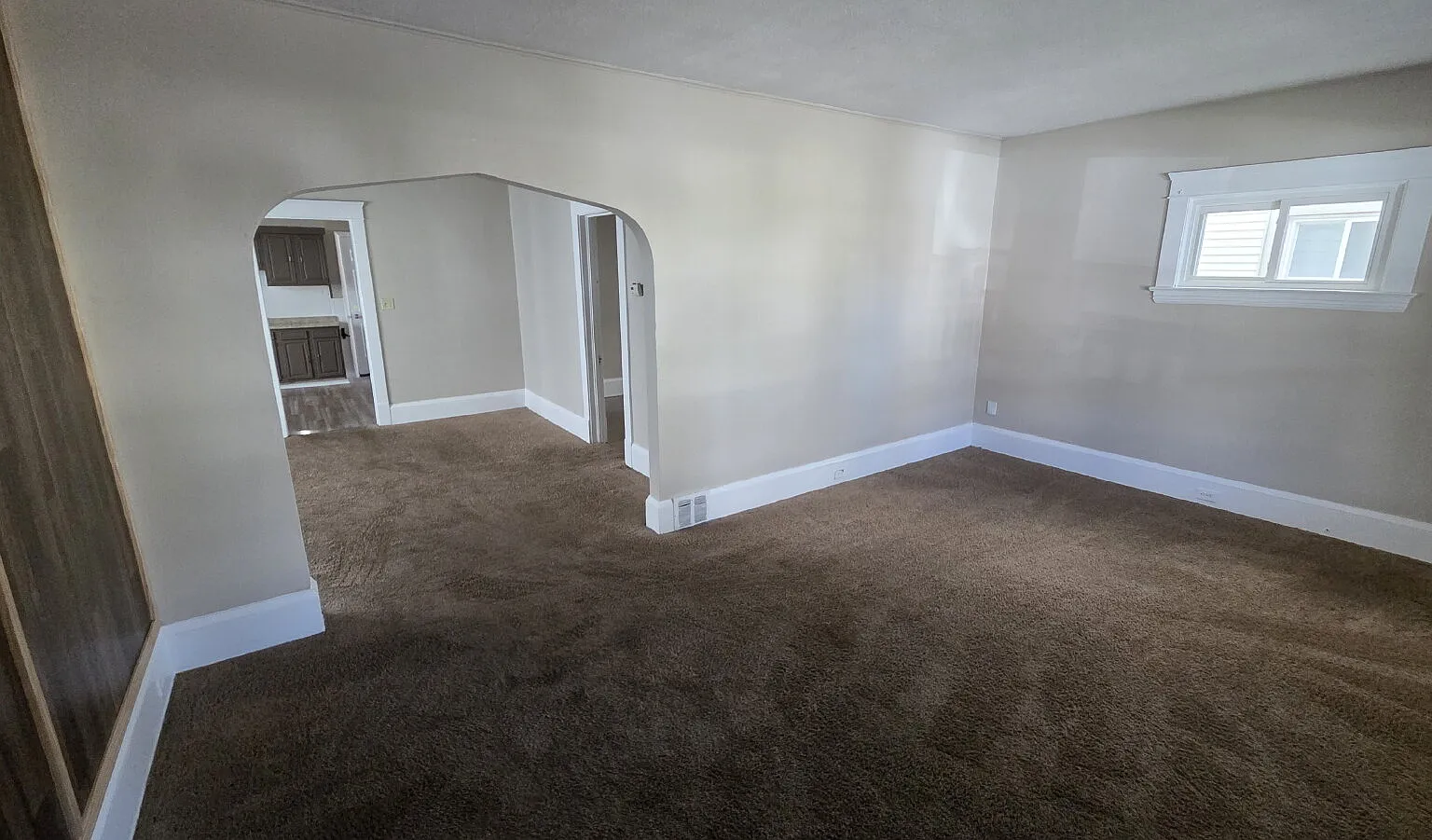 2 bed, 1.0 bath, $900 — Photo 4