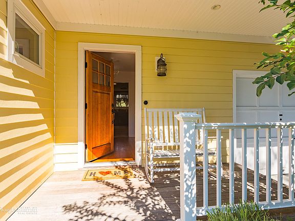 5th image of 28 Townsend St