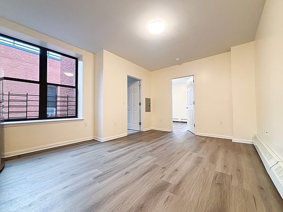 3rd image of 9 Sherman Ave APT 5F
