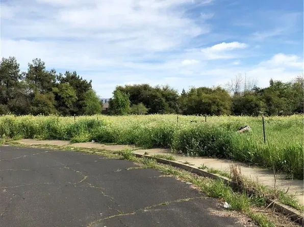 77 Paula Ct, Oroville, CA 95965