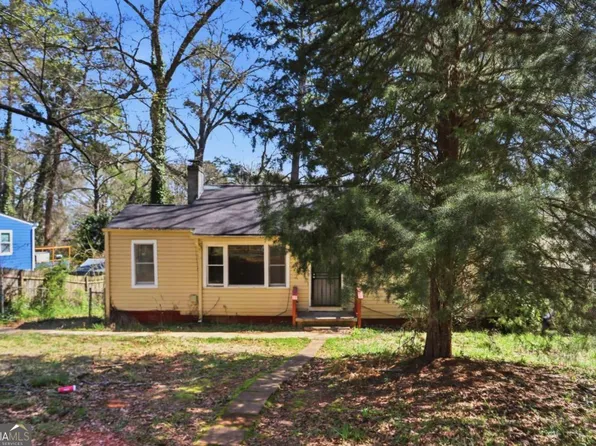 1100 Edgefield Dr SW, Atlanta, GA 30310