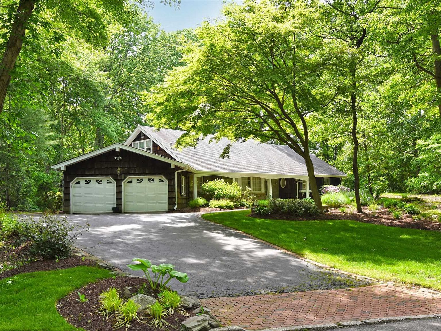 7 Wagon Wheel Lane, Dix Hills, NY 11746 Zillow