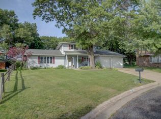 1221 Fairfield Pl, Onalaska, WI 54650