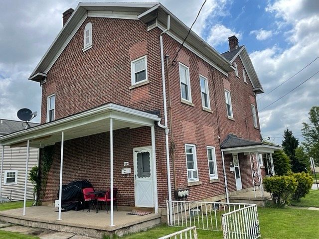 2nd image of 234 Lloyd Avenue 306 Linden St