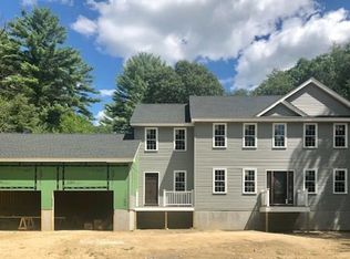 1008 Walnut Plain Rd, Rochester, MA 02770