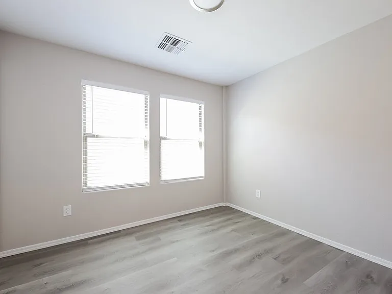 21160 E Munoz St — Photo 13