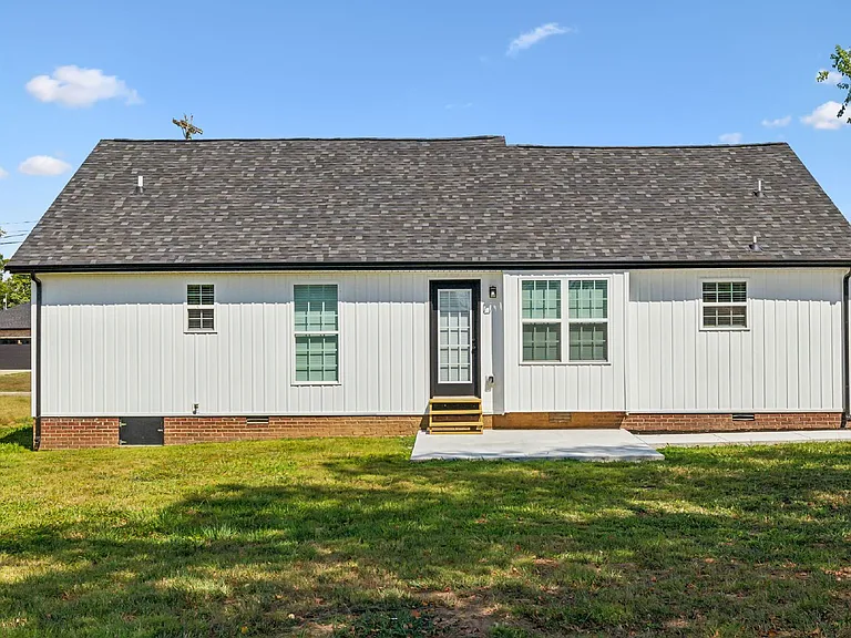 1824 Cottingham Ct — Photo 36