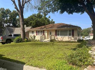 31 N 22nd St, Denison, IA 51442