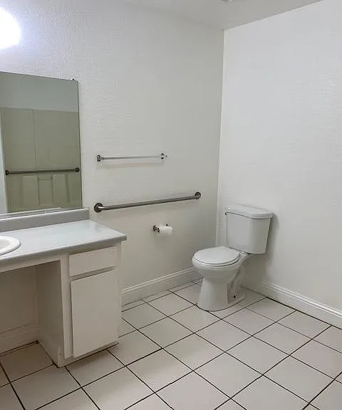 31 W Lincoln Ave #B — Photo 17