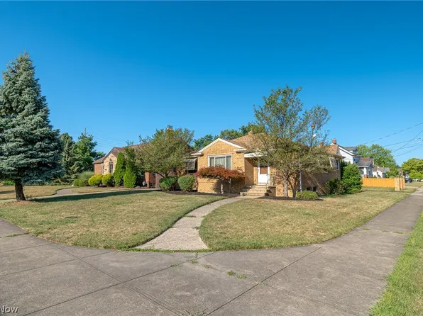 6572 S Canterbury Rd, Parma, OH 44129