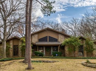 4715 Hidden Oaks Ln, Arlington, TX 76017