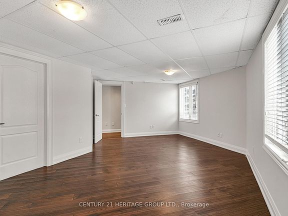5th image of 10 Post Oak Dr #7