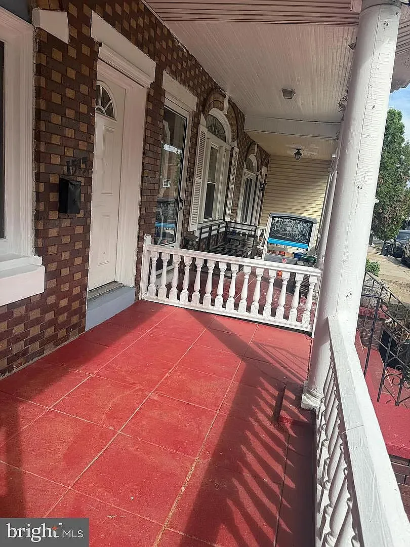 3 bed, 1.5 bath, 1548 sqft, $1,700 — Photo 2