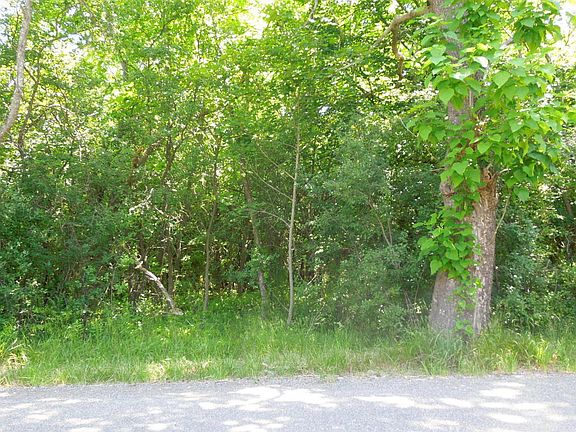 2nd image of Montour Blvd