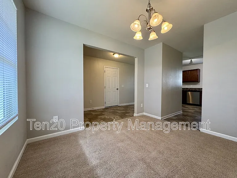 753 Compass Trl — Photo 7