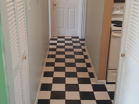 3rd image of 3670 N Newgate Ln