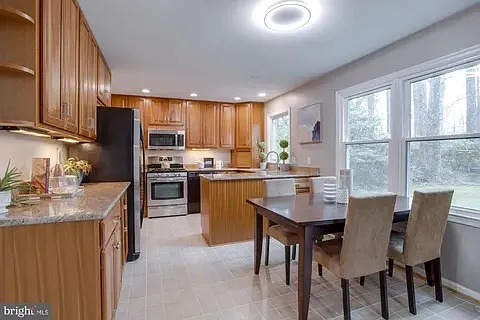 5208 Wenlock Way — Photo 17