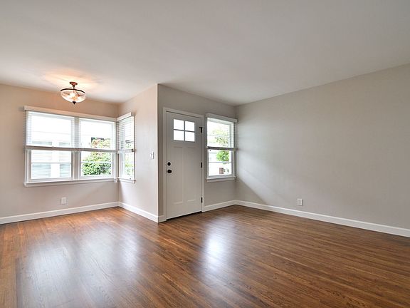 3rd image of 1350 Manhattan Beach Blvd #1352