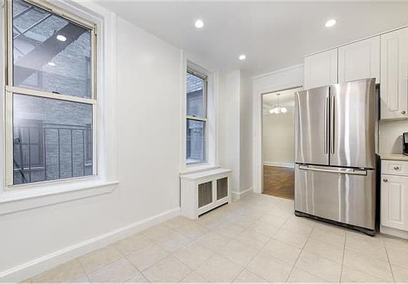 4th image of 697 W End Ave APT 7E